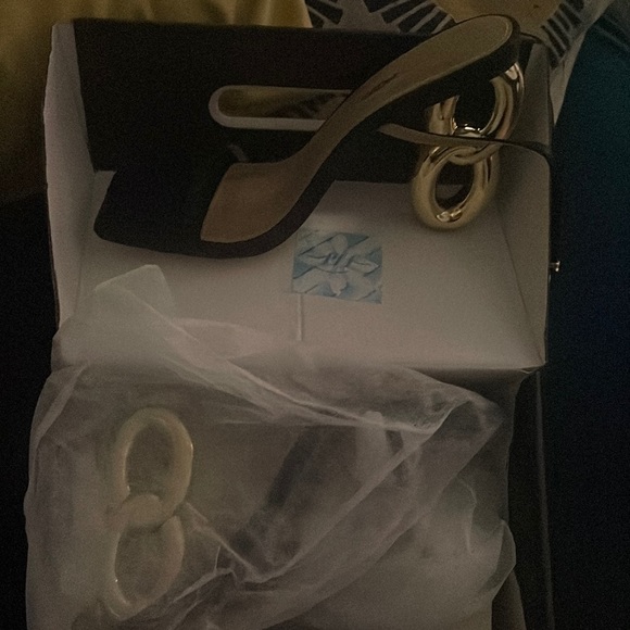 Brand new fashion nova heels - Picture 1 of 3